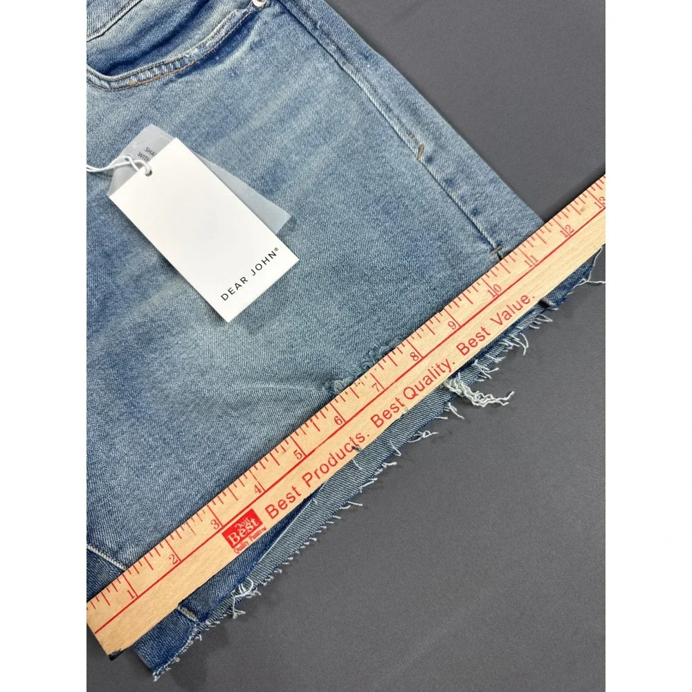 Dear John Ivy High Rise Distressed Denim Shorts Light Wash Size 28 NEW